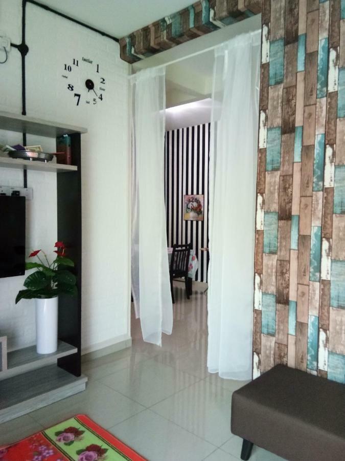 Teratak Delisha -Musslim Villa Kampong Jemampar Екстериор снимка
